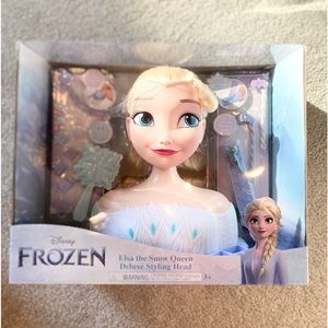 NIB Elsa the Snow Queen Deluxe Styling Head